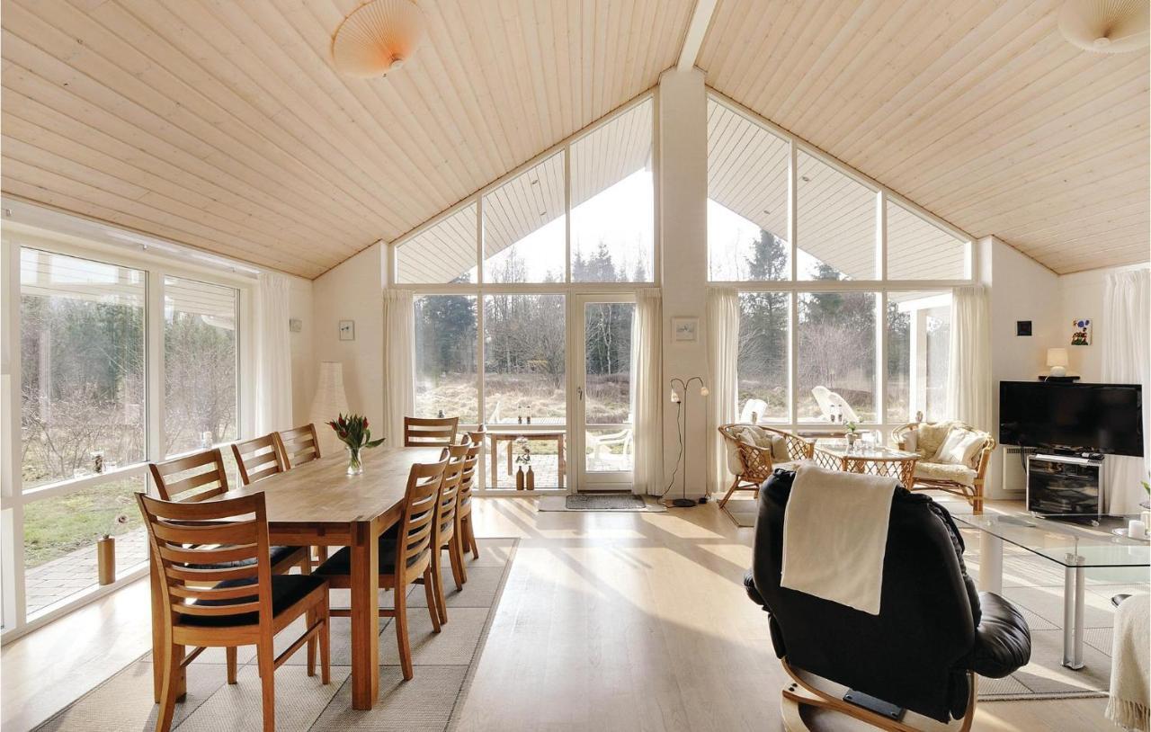 7 Bedroom Stunning Home In Herning Kølkær Exterior foto